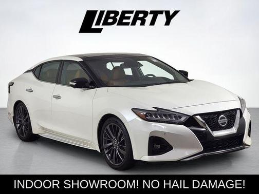 White 2020 Nissan Maxima 3.5 Platinum