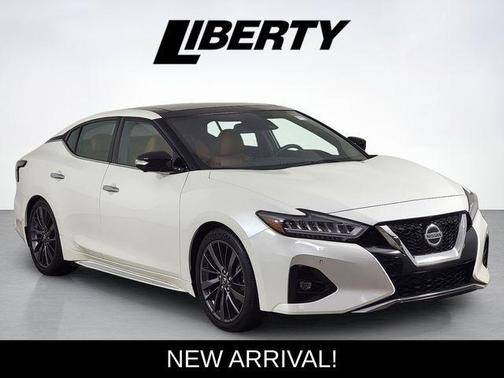 White 2020 Nissan Maxima 3.5 Platinum