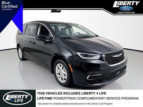 2023 Chrysler Pacifica Touring-L