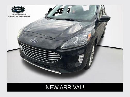 Black Metallic 2022 Ford Escape Titanium