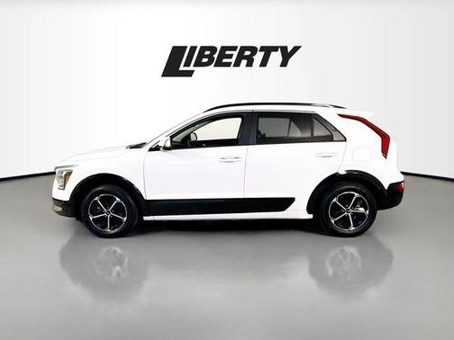2023 Kia Niro SX