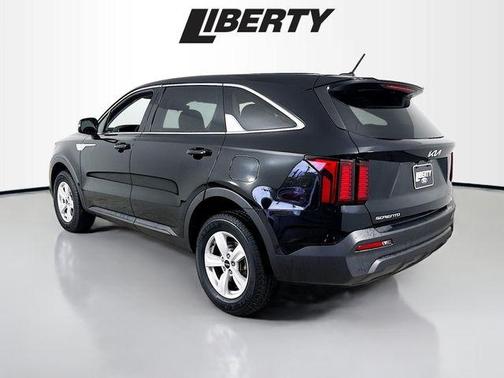 2023 Kia Sorento LX