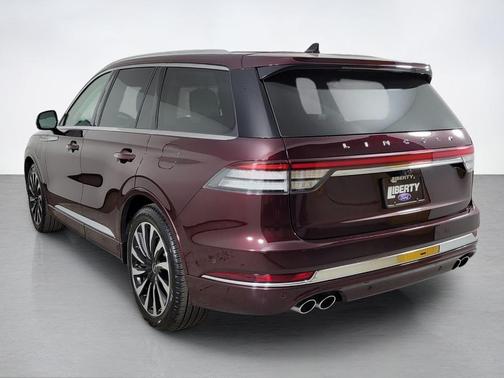Burgundy Velvet Metallic Tinted Clearcoat 2022 Lincoln Aviator Black Label Grand Touring