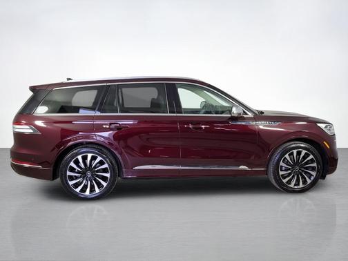 Burgundy Velvet Metallic Tinted Clearcoat 2022 Lincoln Aviator Black Label Grand Touring