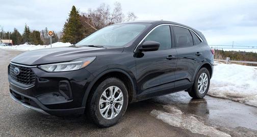 Agate Black Metallic 2023 Ford Escape Active