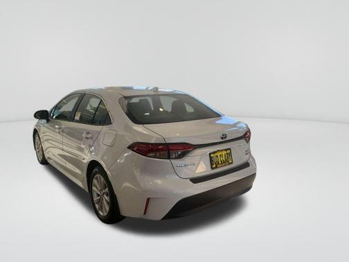 White 2025 Toyota Corolla Hybrid XLE