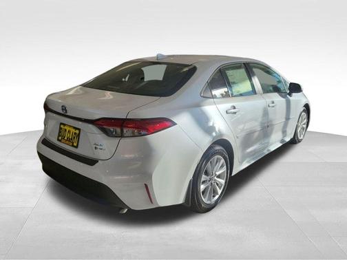 2025 Toyota Corolla Hybrid XLE