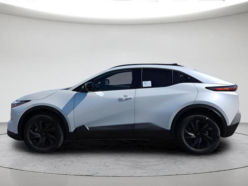 White 2026 Toyota C-HR SE