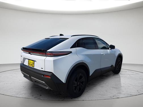 White 2026 Toyota C-HR SE