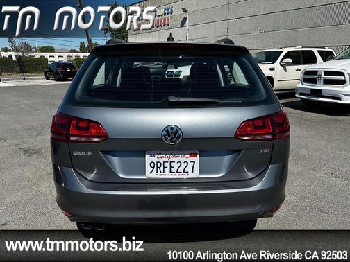 2015 Volkswagen Golf SportWagen TSI SE 4-Door