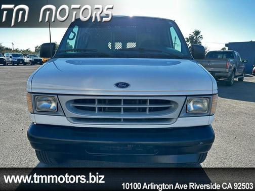2001 Ford E350 Super Duty Base
