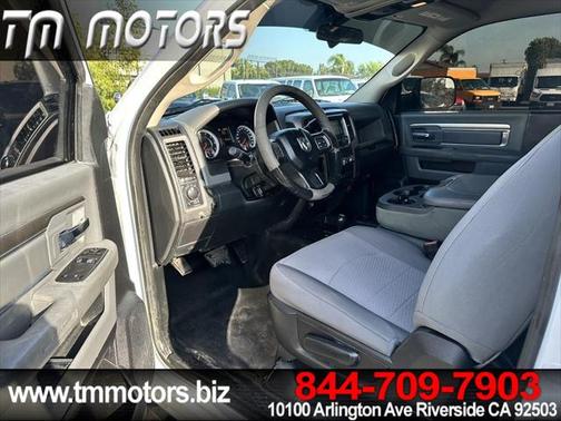 2017 RAM 2500 Tradesman Regular Cab 4x4 8' Box