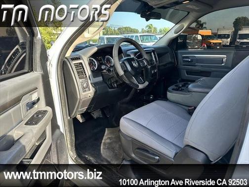 2017 RAM 2500 Tradesman Regular Cab 4x4 8' Box