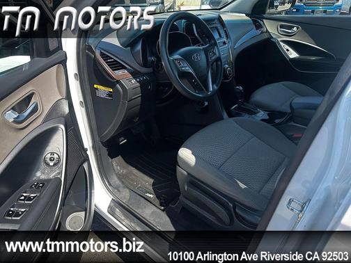 Pearl White 2018 Hyundai Santa Fe Sport 2.4L