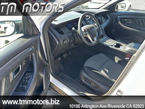 Oxford White 2013 Ford Sedan Police Interceptor Base