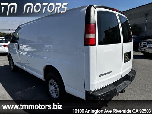 Summit White 2008 Chevrolet Express 3500 Base