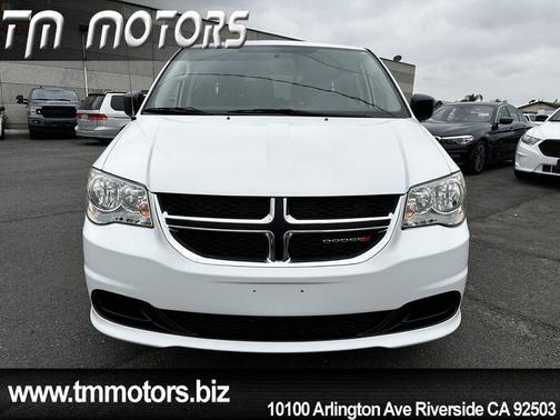 White Knuckle Clearcoat 2018 Dodge Grand Caravan SE