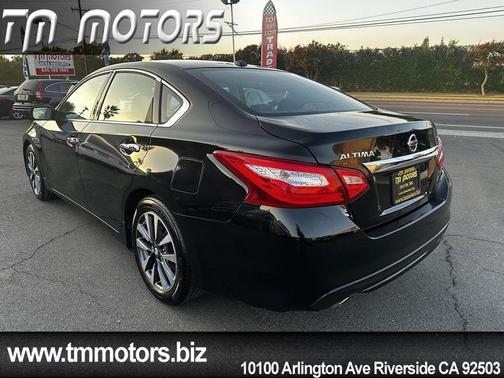 2017 Nissan Altima 2.5 SV