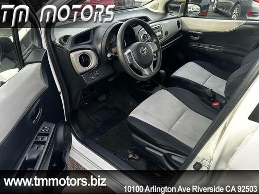 2012 Toyota Yaris LE