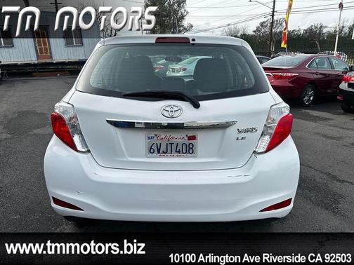 2012 Toyota Yaris LE