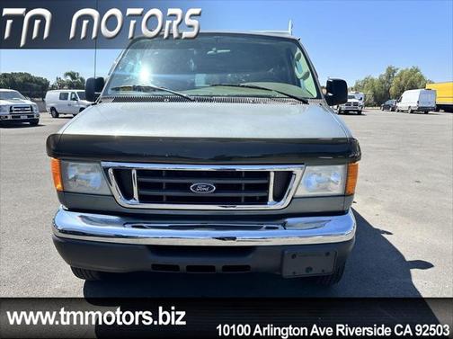 2006 Ford E350 Super Duty Base