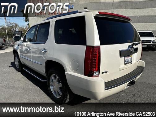2009 Cadillac Escalade Base