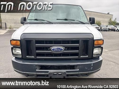 2009 Ford E350 Super Duty XLT