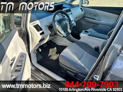 2017 Toyota Prius v Three