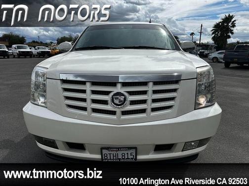 White Diamond 2007 Cadillac Escalade Base