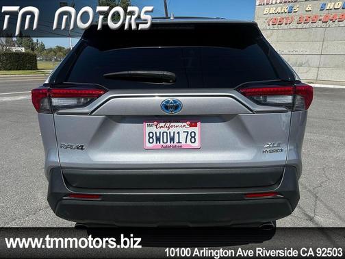 Silver Sky Metallic 2021 Toyota RAV4 Hybrid XLE