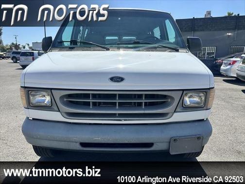 1999 Ford E350 Super Duty XL Wagon