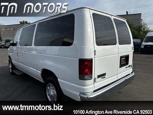 2011 Ford E350 Super Duty XLT