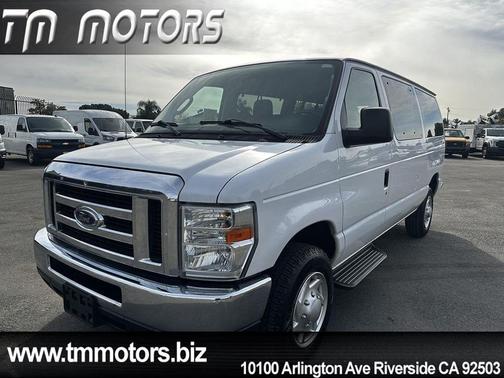 2011 Ford E350 Super Duty XLT