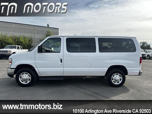 2011 Ford E350 Super Duty XLT