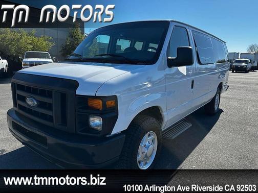 2008 Ford E350 Super Duty XL Wagon