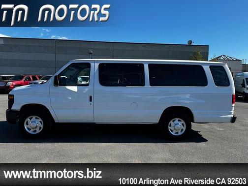 2008 Ford E350 Super Duty XL Wagon