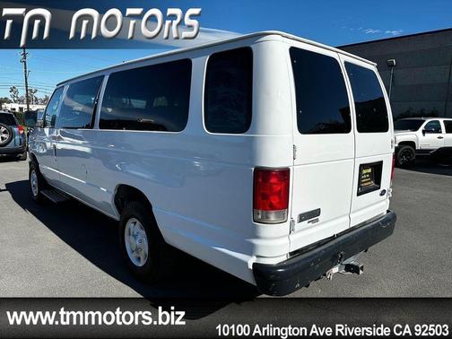 2008 Ford E350 Super Duty XL Wagon