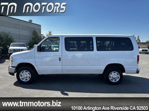 2011 Ford E350 Super Duty XLT