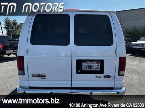 2011 Ford E350 Super Duty XLT