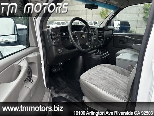 Summit White 2015 Chevrolet Express 2500 Work Van