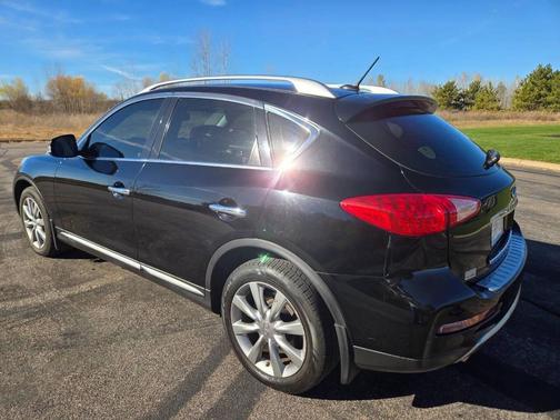 2017 INFINITI QX50 Base