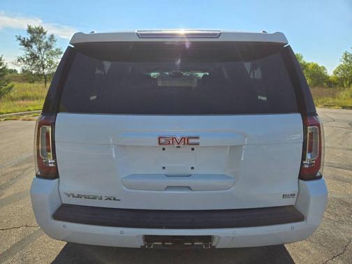 2015 GMC Yukon SLT