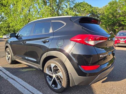 2016 Hyundai TUCSON Sport