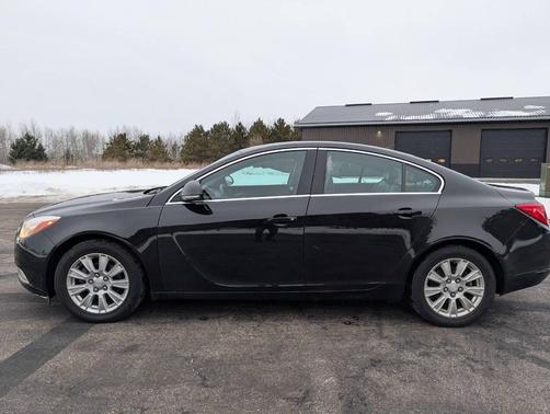 2013 Buick Regal Base