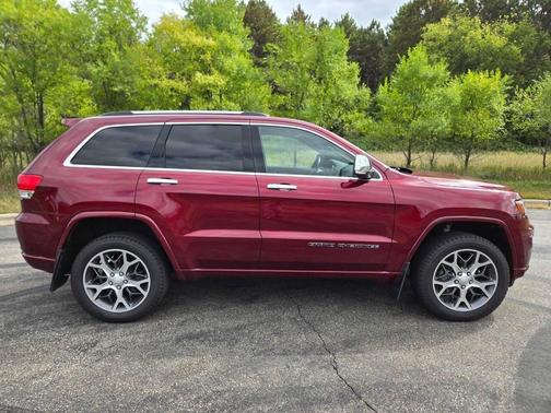2020 Jeep Grand Cherokee Overland
