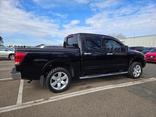 2012 Nissan Titan SL