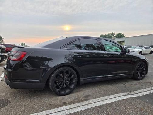 2014 Ford Taurus SHO