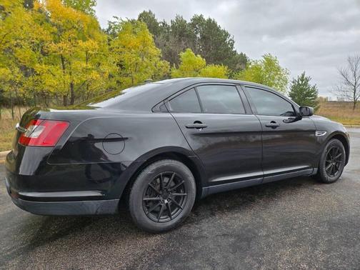 2012 Ford Taurus SE