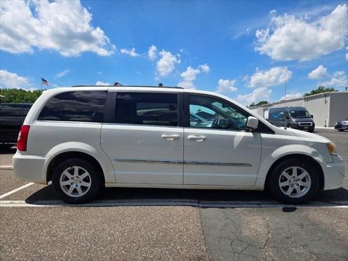 2012 Chrysler Town & Country Touring