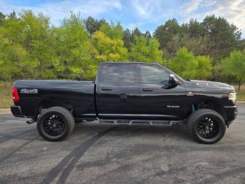 2019 RAM 2500 Big Horn Crew Cab 4x4 6'4' Box